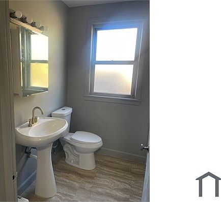 2nd image of 9431 S Bishop St #3