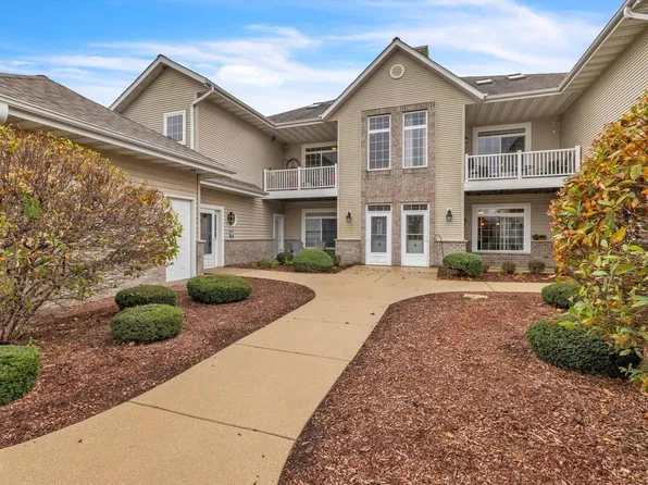 1617 Grey Fox TRAIL #F, Mukwonago, WI 53149