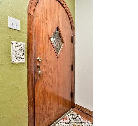 4th image of 5312 Mardel Ave
