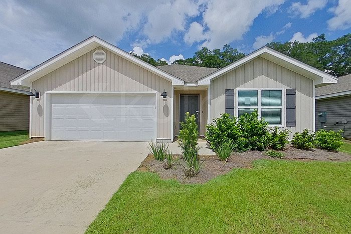 1st image of 385 Monarch Ln