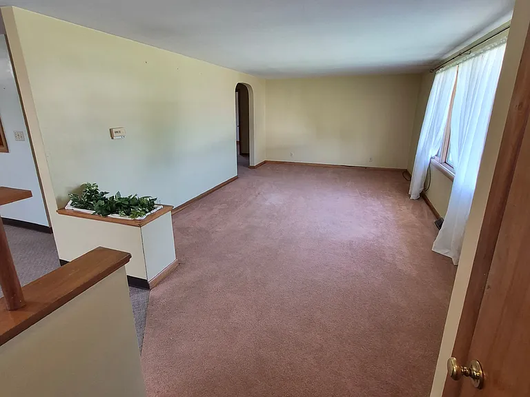 324 Church Ave SE — Photo 7