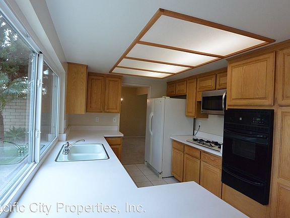 5th image of 17790 San Candelo St