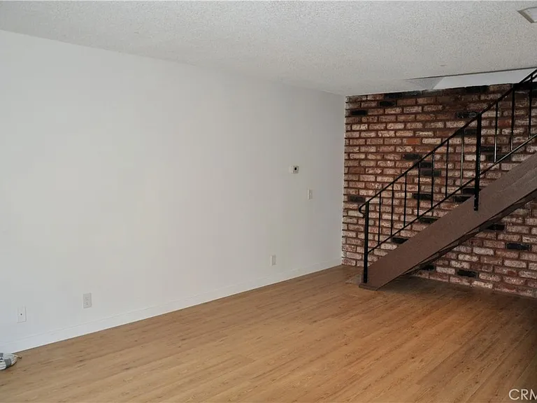 1189 W Sierra Madre Ave — Photo 8