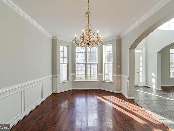 Formal dining room