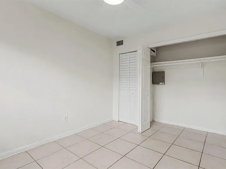 6821-6825 NW 11th Pl #6825 — Photo 34