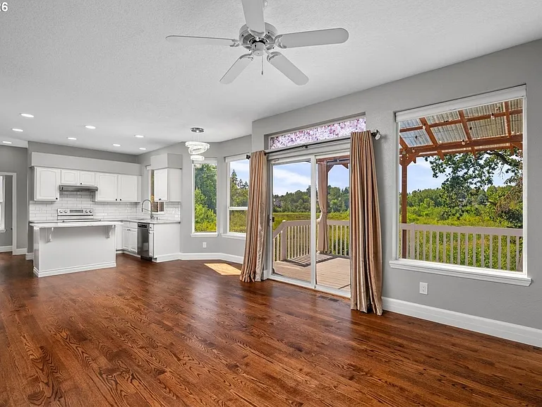 16653 NW Paddington Dr — Photo 12
