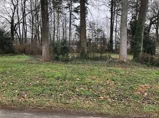 8713 Larchmont Cres, Charlotte, NC 28214