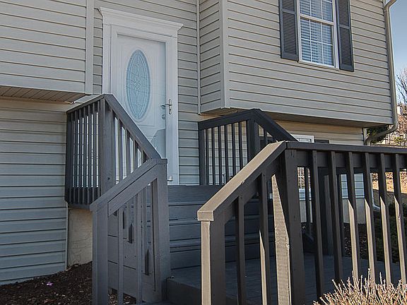 4th image of 554 Hillview Dr