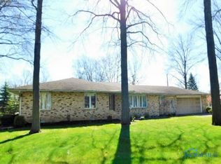 320 Blackthorn Dr, Ottawa, OH 45875