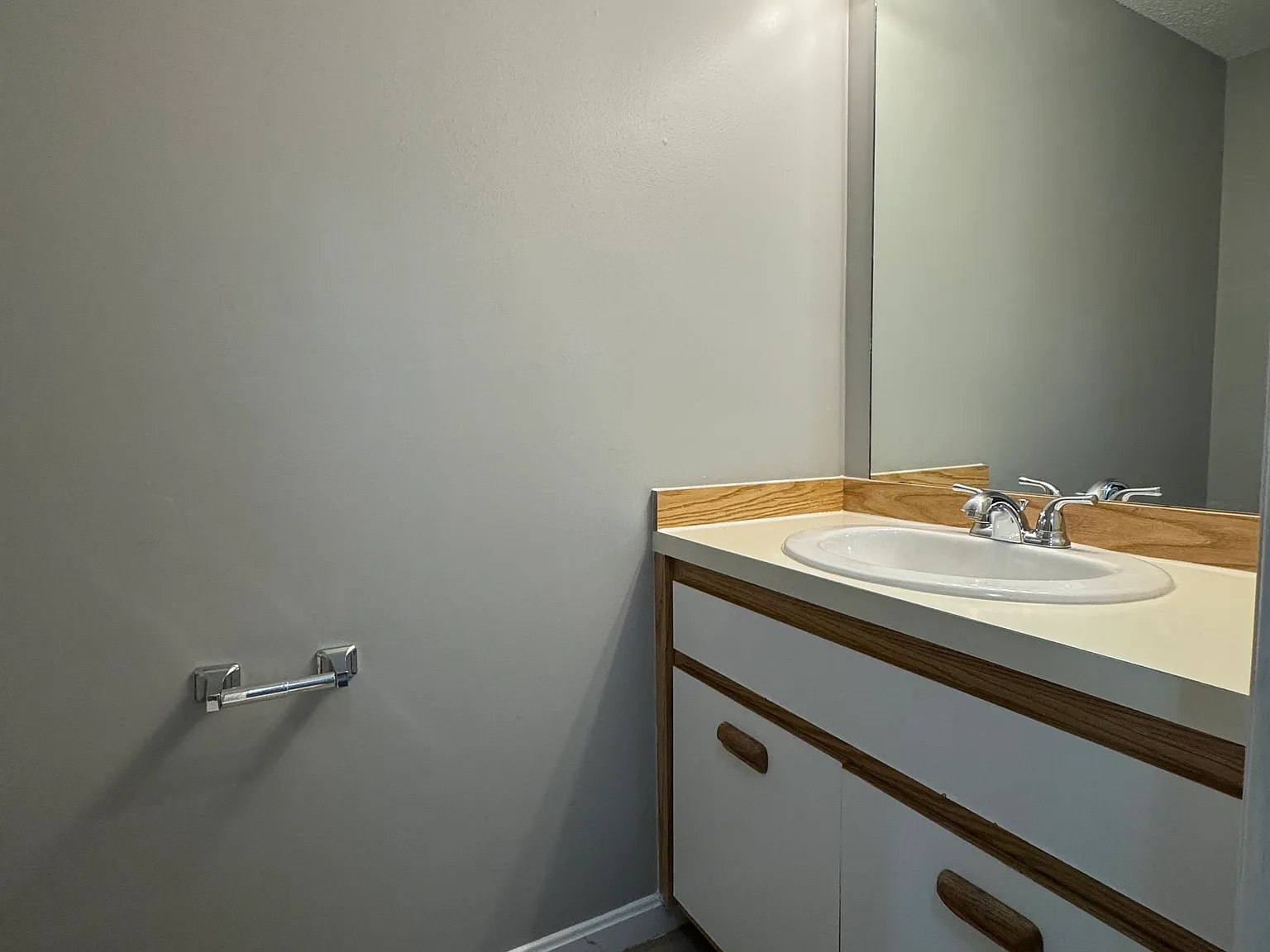 2 bed, 1.5 bath, 994 sqft, $2,295 — Photo 3