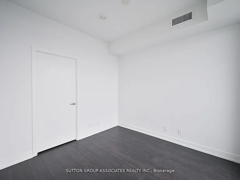 215 Veterans Dr #1010 — Photo 8
