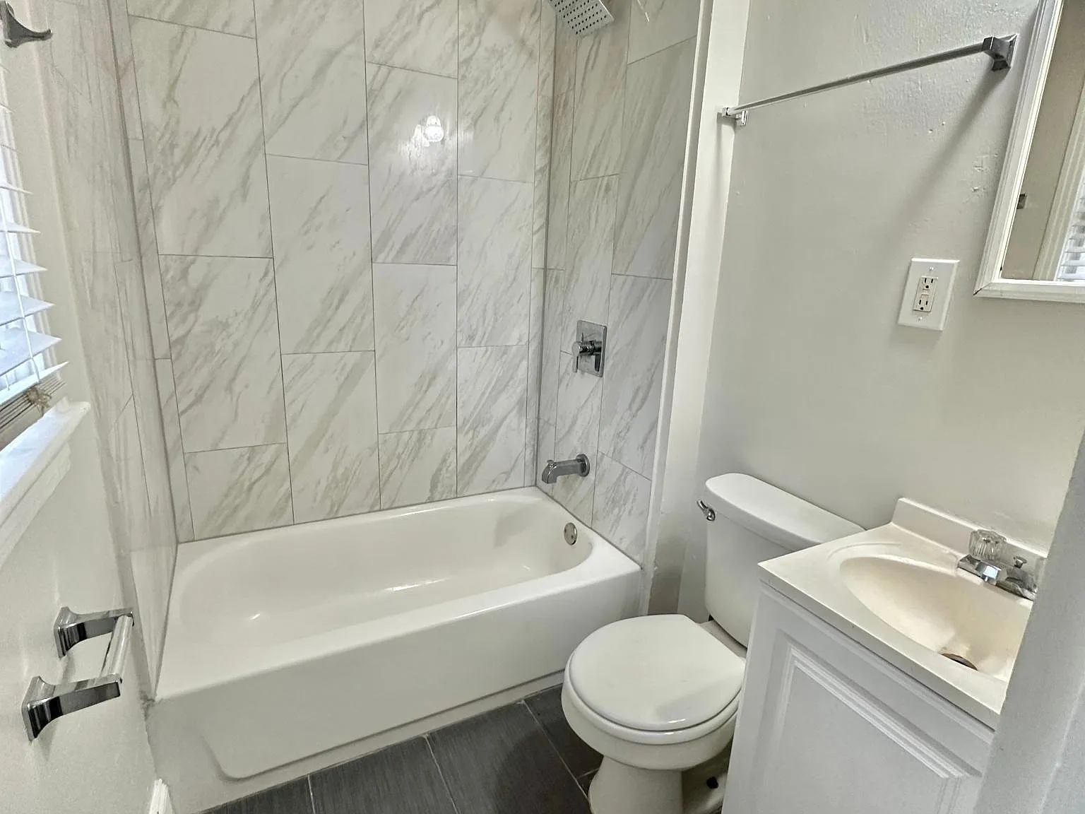 4209 Junius St — Photo 4