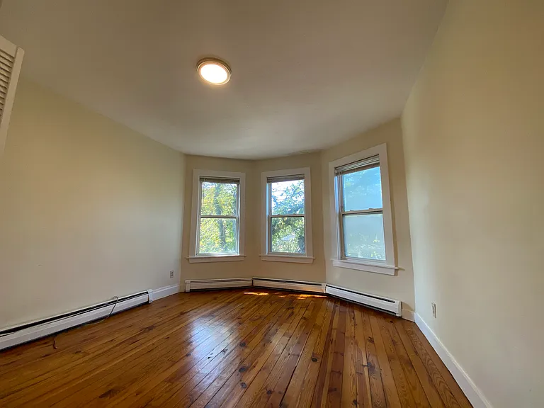 66 Pleasant St #3 — Photo 3