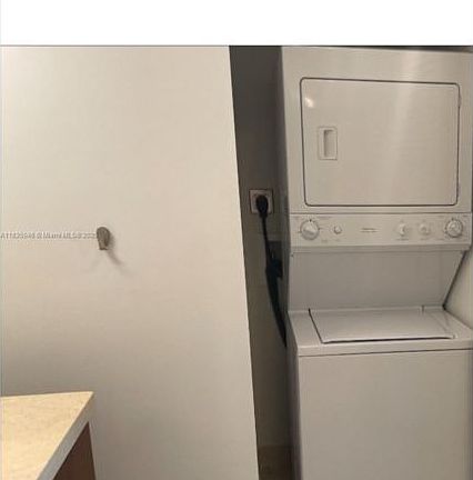 4th image of 1111 1st Ave #2822