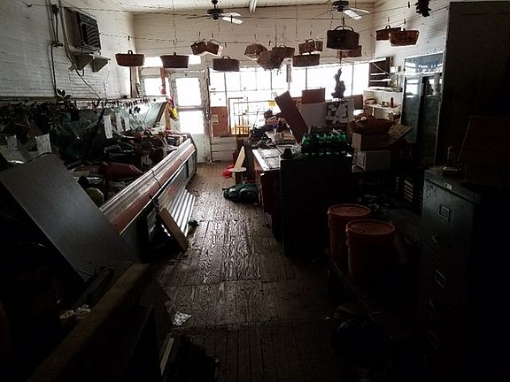 5th image of 622 Crawford Ave