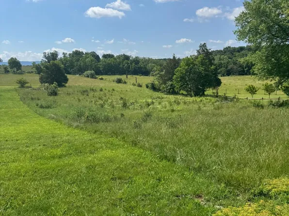 Back Rd, Maurertown, VA 22644