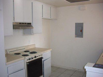 4th image of 2043 Dairy Mart Rd Unit 9