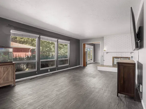 2360 Burton Ave, Burley, ID 83318