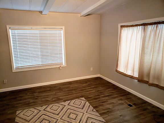 2nd image of 3090 Pine Dr