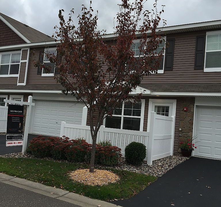 Excellent curb appeal!