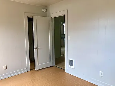 341 N K St — Photo 13