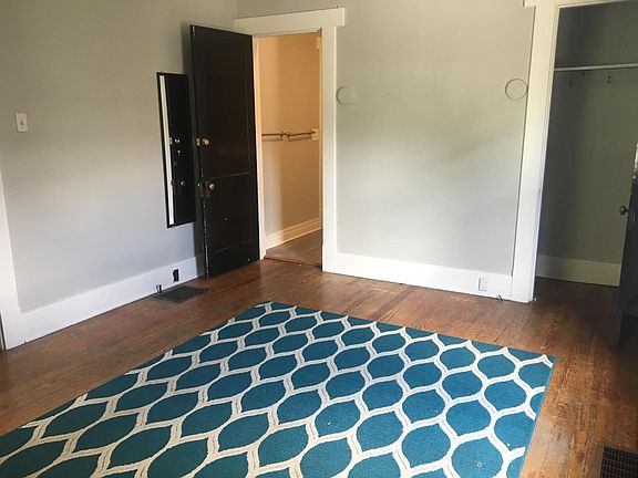 4th image of 249 Arlington Ave #1