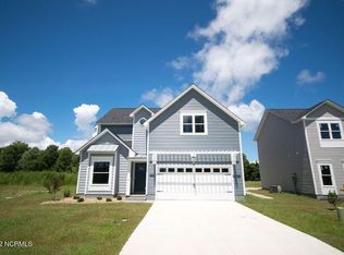 102 Baker Rd, Hubert, NC 28539