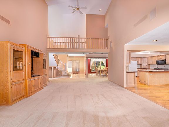 4th image of 451 Valleyview Ct
