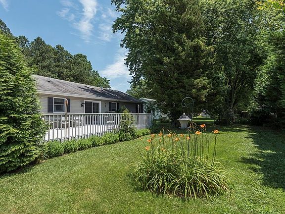 4th image of 33144 Wandring Ln