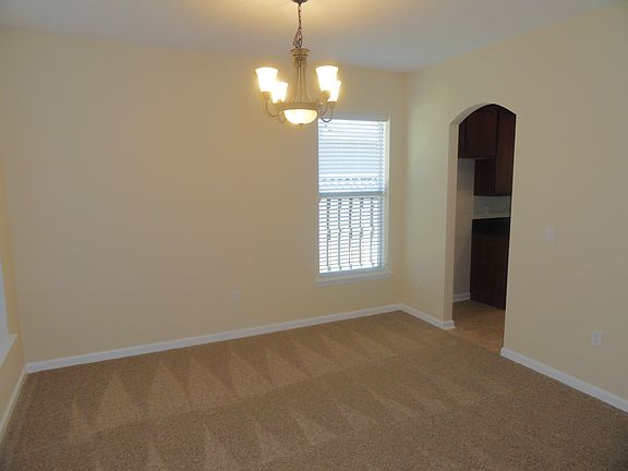3rd image of 287 Silver Glen Ave