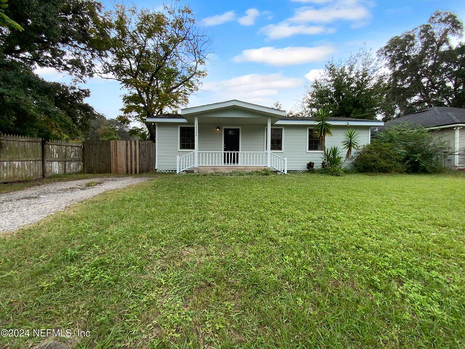1st image of 12688 DEEDER Lane