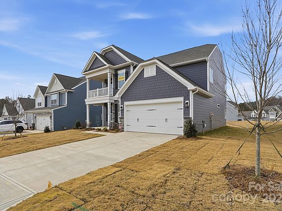 3rd image of 1230 Carrington Dr