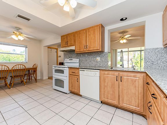 5th image of 6279 Winding Brook Way
