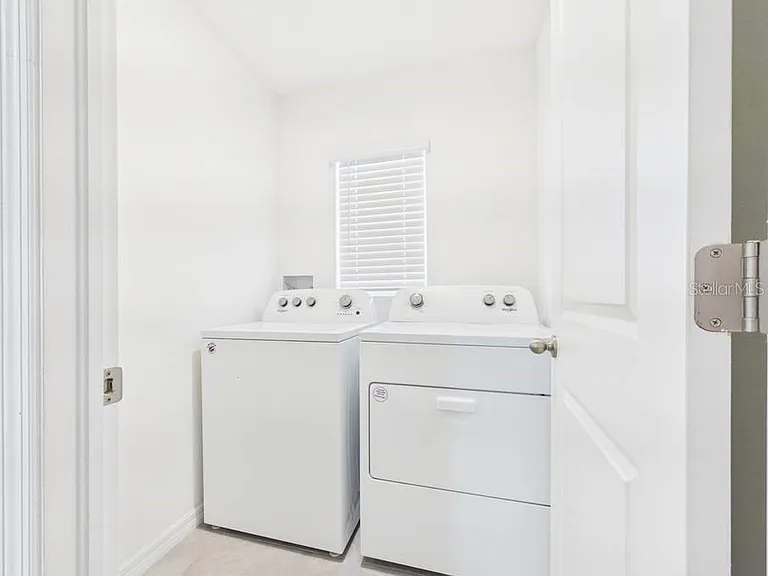 649 Sunlit Coral St — Photo 8