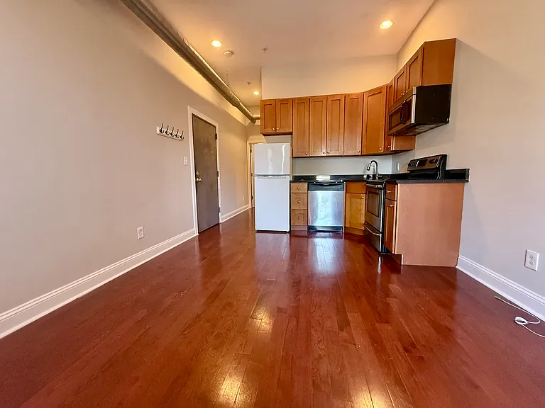 1613 Frankford Ave #O2 — Photo 3