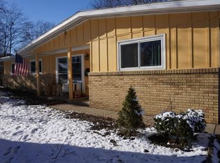 2110 Lantern Hill Dr, Urbana, IL 61802