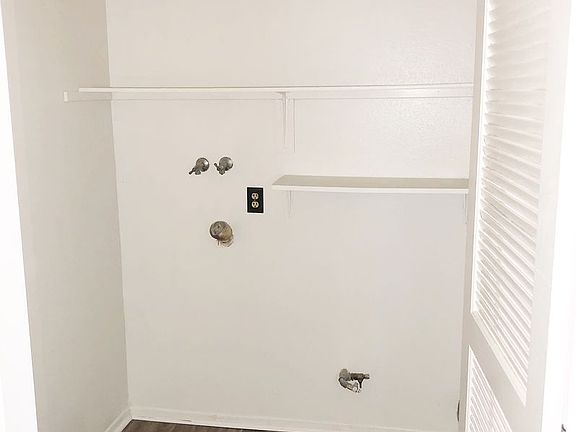 4th image of 27980 Western Ave #221