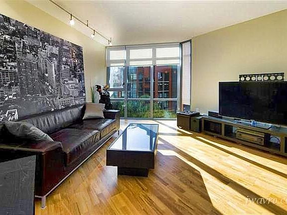 5th image of 177 Townsend St Unit 726