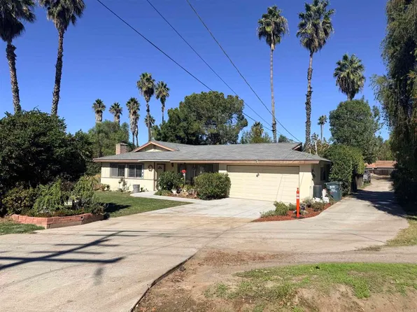 2016 Avenida Del Diablo, Escondido, CA 92029