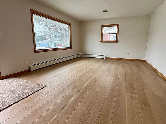 3rd image of 2230 7th Ave N
