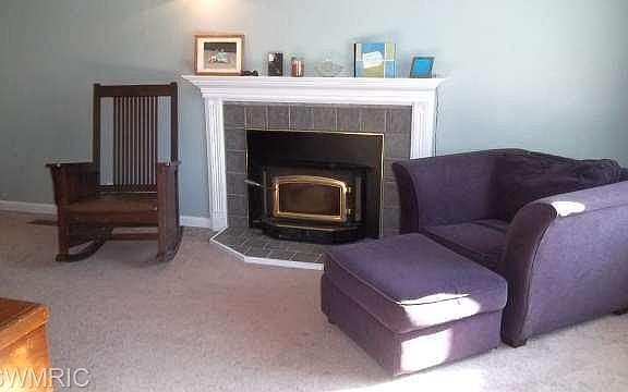 3rd image of 505 Claremont St