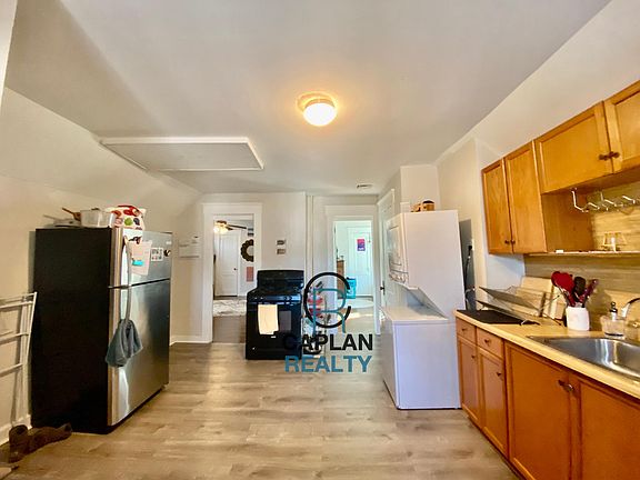 5th image of 224 W Rock Ave #C