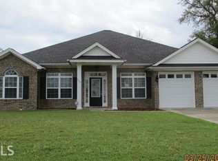 729 English Oak Dr, Hinesville, GA 31313