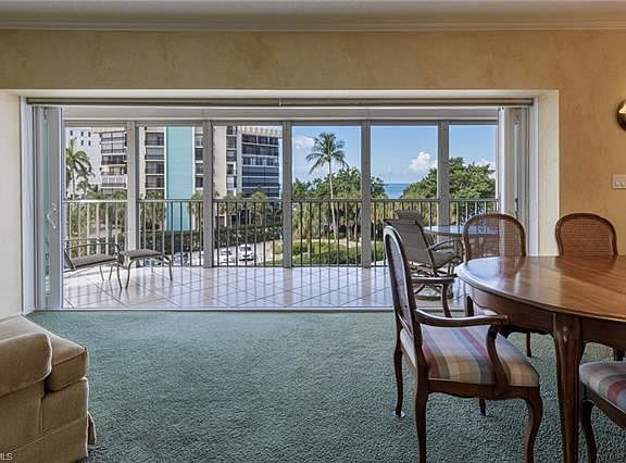 3rd image of 3401 Gulf Shore Blvd N