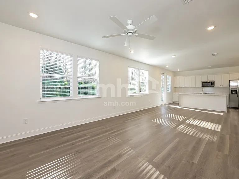 1539 Aquamarine Dr — Photo 6
