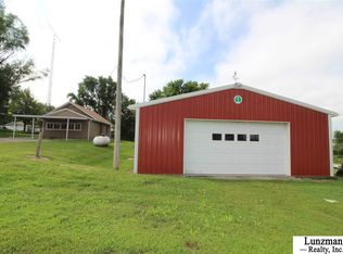 304 E 3rd St, Verdon, NE 68457