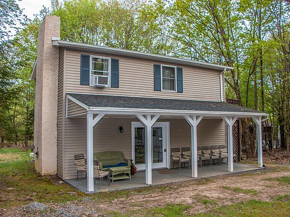 2nd image of 120 Woodland Pl