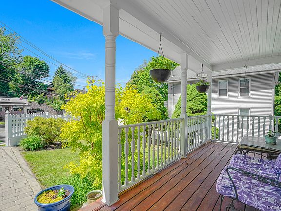 3rd image of 119 Croton Avenue