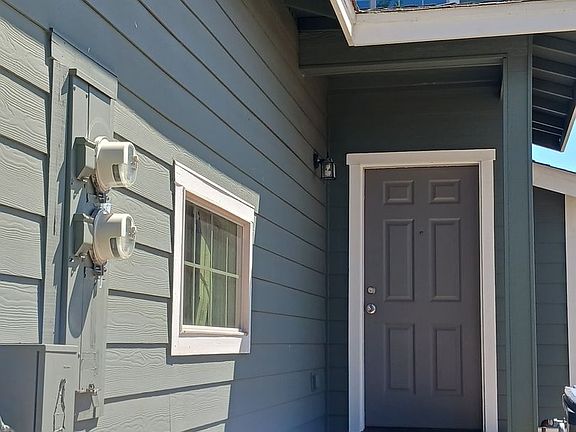 2nd image of 1413 & 1415 SW 27th St #1415-MS