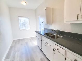 6717 S San Pedro St APT 4, Los Angeles, CA 90003